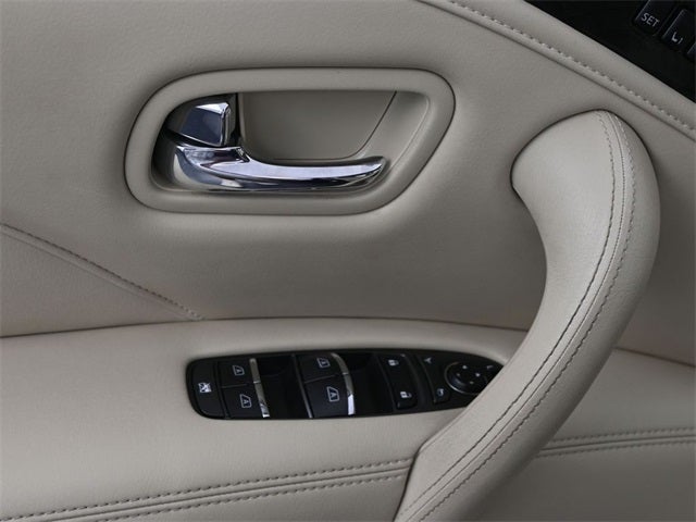 2022 INFINITI QX80 LUXE