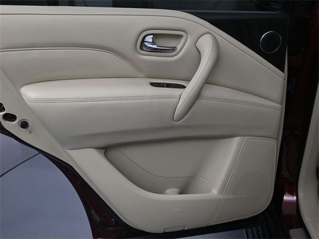 2022 INFINITI QX80 LUXE