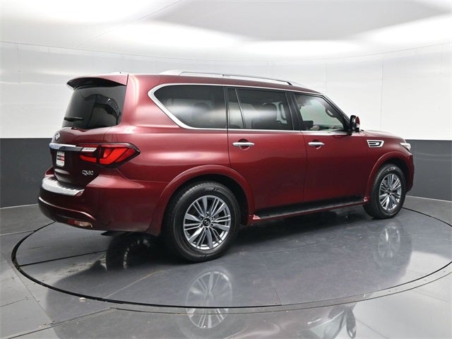 2022 INFINITI QX80 LUXE