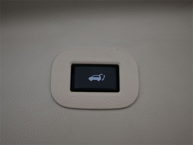 2022 INFINITI QX80 LUXE