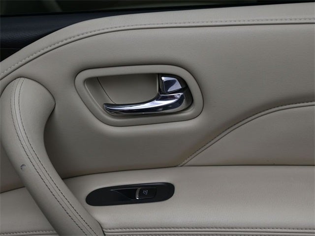 2022 INFINITI QX80 LUXE