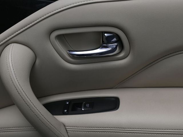 2022 INFINITI QX80 LUXE