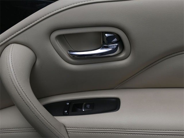 2022 INFINITI QX80 LUXE