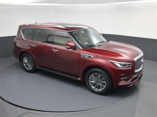 2022 INFINITI QX80 LUXE