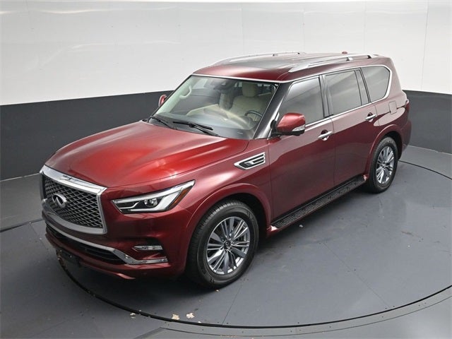 2022 INFINITI QX80 LUXE