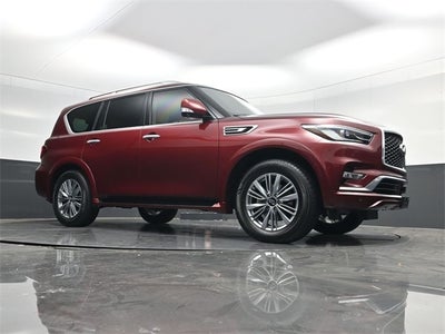 2022 INFINITI QX80 LUXE