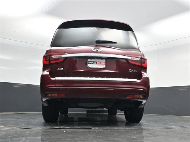 2022 INFINITI QX80 LUXE