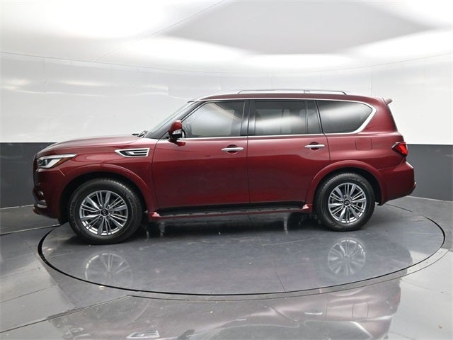 2022 INFINITI QX80 LUXE