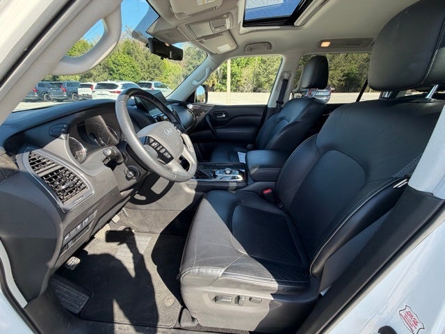 2024 INFINITI QX80 LUXE