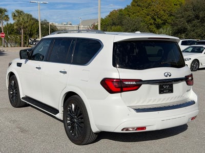 2022 INFINITI QX80 Premium Select