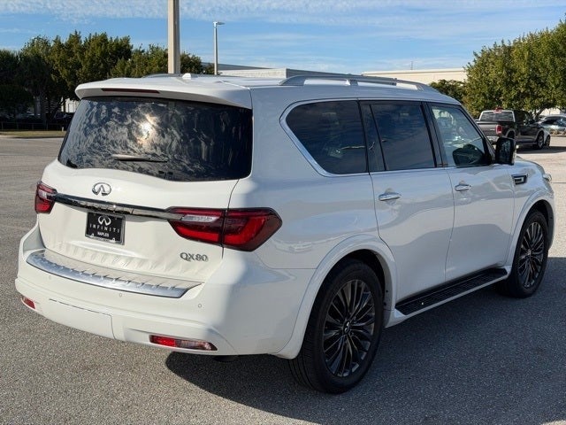 2022 INFINITI QX80 Premium Select