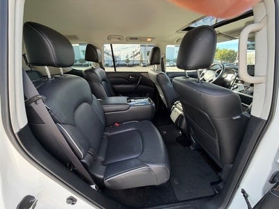 2022 INFINITI QX80 Premium Select