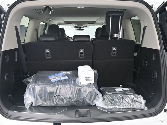 2026 INFINITI QX80 PURE
