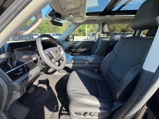 2025 INFINITI QX80 PURE