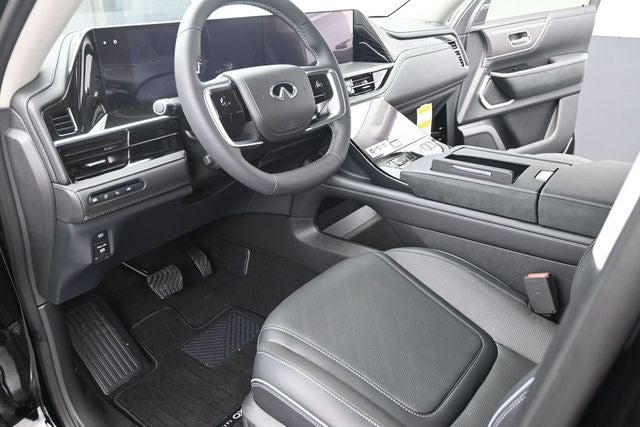 2026 INFINITI QX80 LUXE