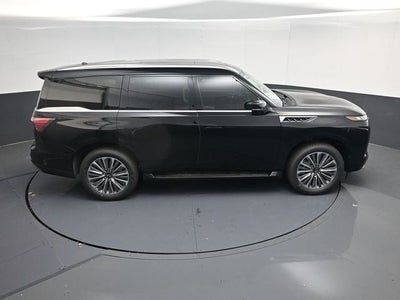 2026 INFINITI QX80 LUXE