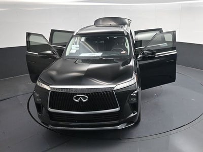2026 INFINITI QX80 LUXE