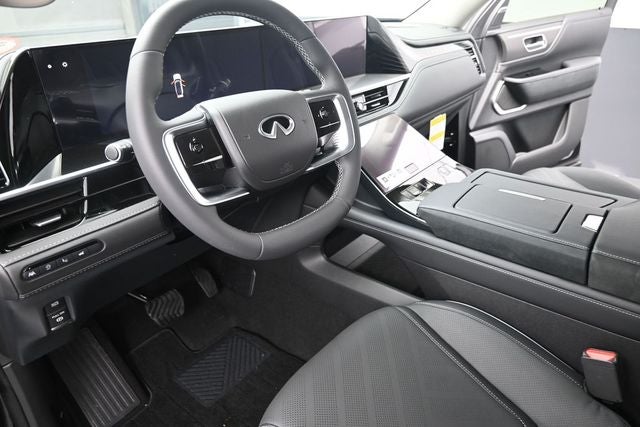 2026 INFINITI QX80 LUXE