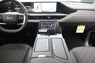2026 INFINITI QX80 LUXE