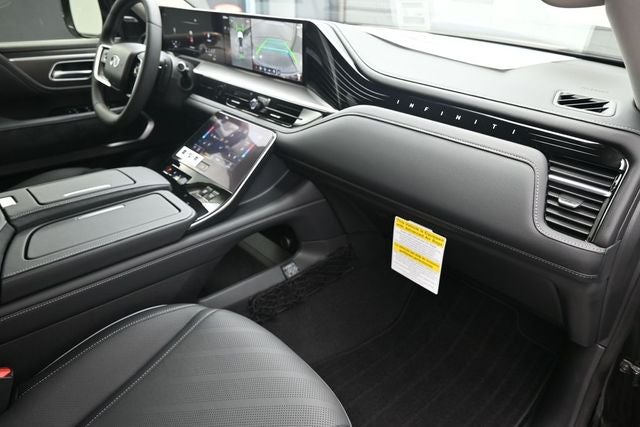 2026 INFINITI QX80 LUXE