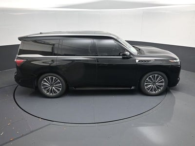 2026 INFINITI QX80 LUXE