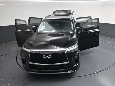 2026 INFINITI QX80 LUXE