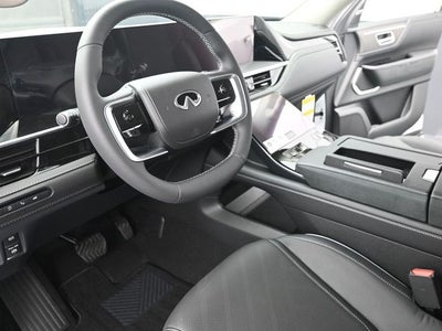 2026 INFINITI QX80 LUXE
