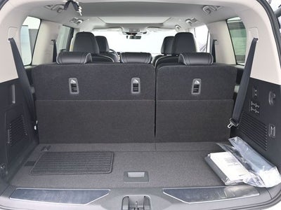 2026 INFINITI QX80 LUXE