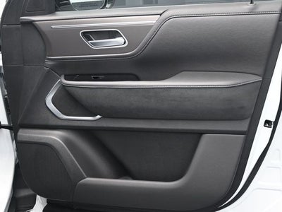 2026 INFINITI QX80 LUXE