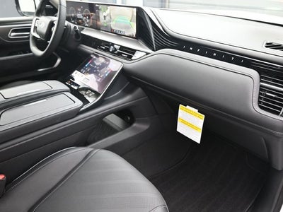 2026 INFINITI QX80 LUXE