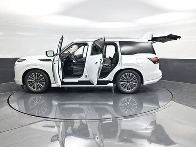 2026 INFINITI QX80 LUXE