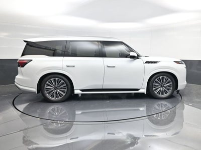 2026 INFINITI QX80 LUXE