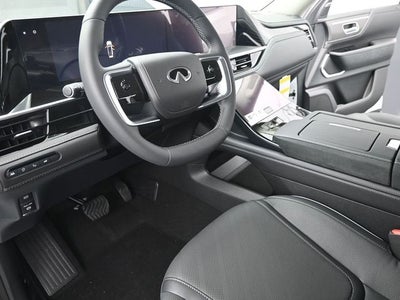 2026 INFINITI QX80 LUXE