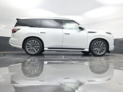 2026 INFINITI QX80 LUXE