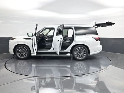 2026 INFINITI QX80 LUXE