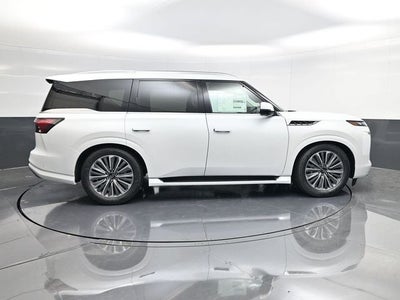 2026 INFINITI QX80 LUXE