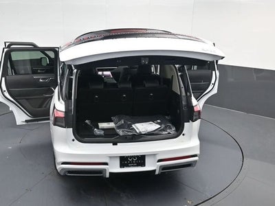 2026 INFINITI QX80 LUXE