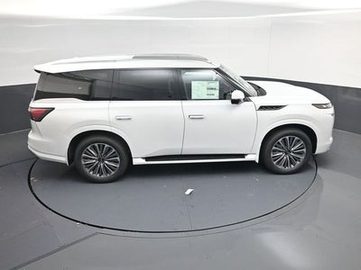 2026 INFINITI QX80 LUXE