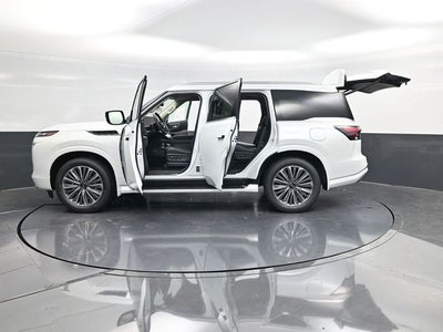 2026 INFINITI QX80 LUXE