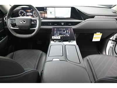 2026 INFINITI QX80 LUXE