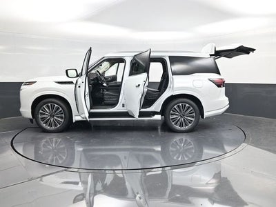 2026 INFINITI QX80 LUXE