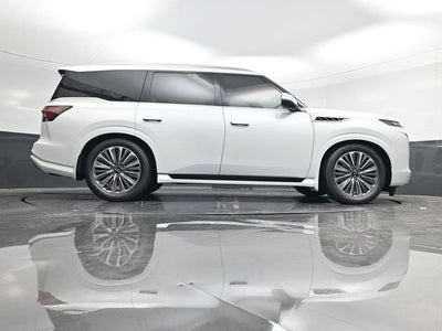 2026 INFINITI QX80 LUXE