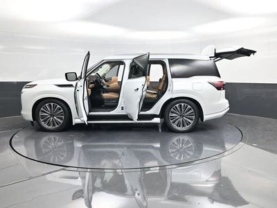 2026 INFINITI QX80 LUXE