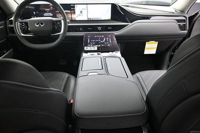 2026 INFINITI QX80 LUXE