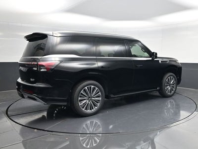 2026 INFINITI QX80 LUXE