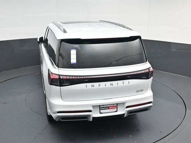 2026 INFINITI QX80 LUXE