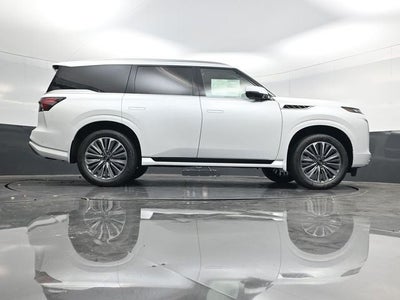 2026 INFINITI QX80 LUXE