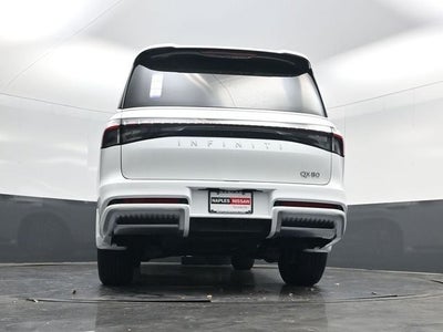 2026 INFINITI QX80 LUXE