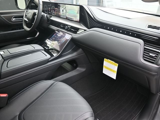 2026 INFINITI QX80 LUXE