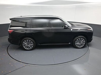 2026 INFINITI QX80 LUXE